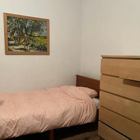 Samowar Single Bed In A Shared For 2 Persons *